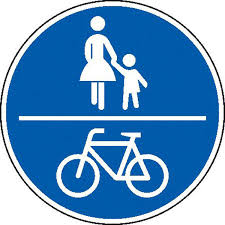 Fussgänger und Fahrräder erlaubt